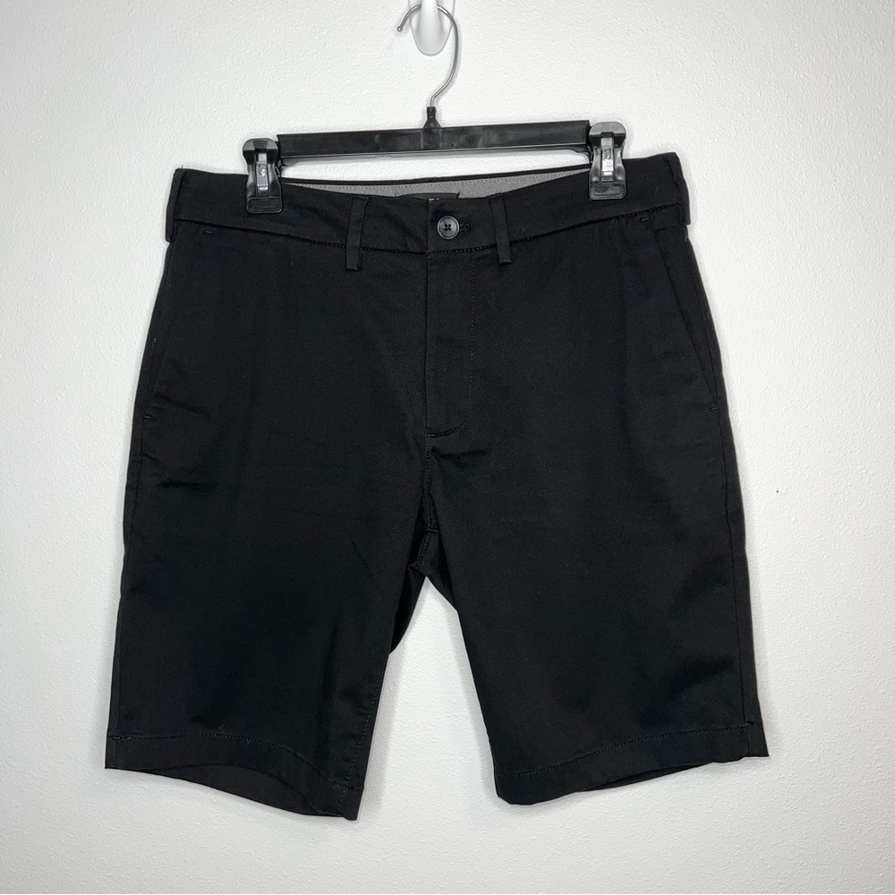 Express Men’s 10” Slim Fit Chino Shorts Temp Control Hyper Stretch Black 30 NWOT